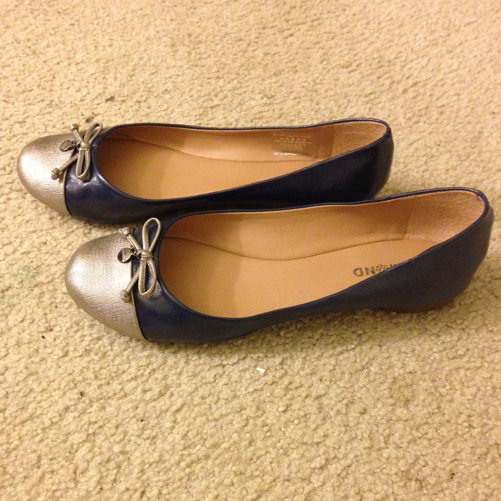COPY - Exclusive Dumond flats